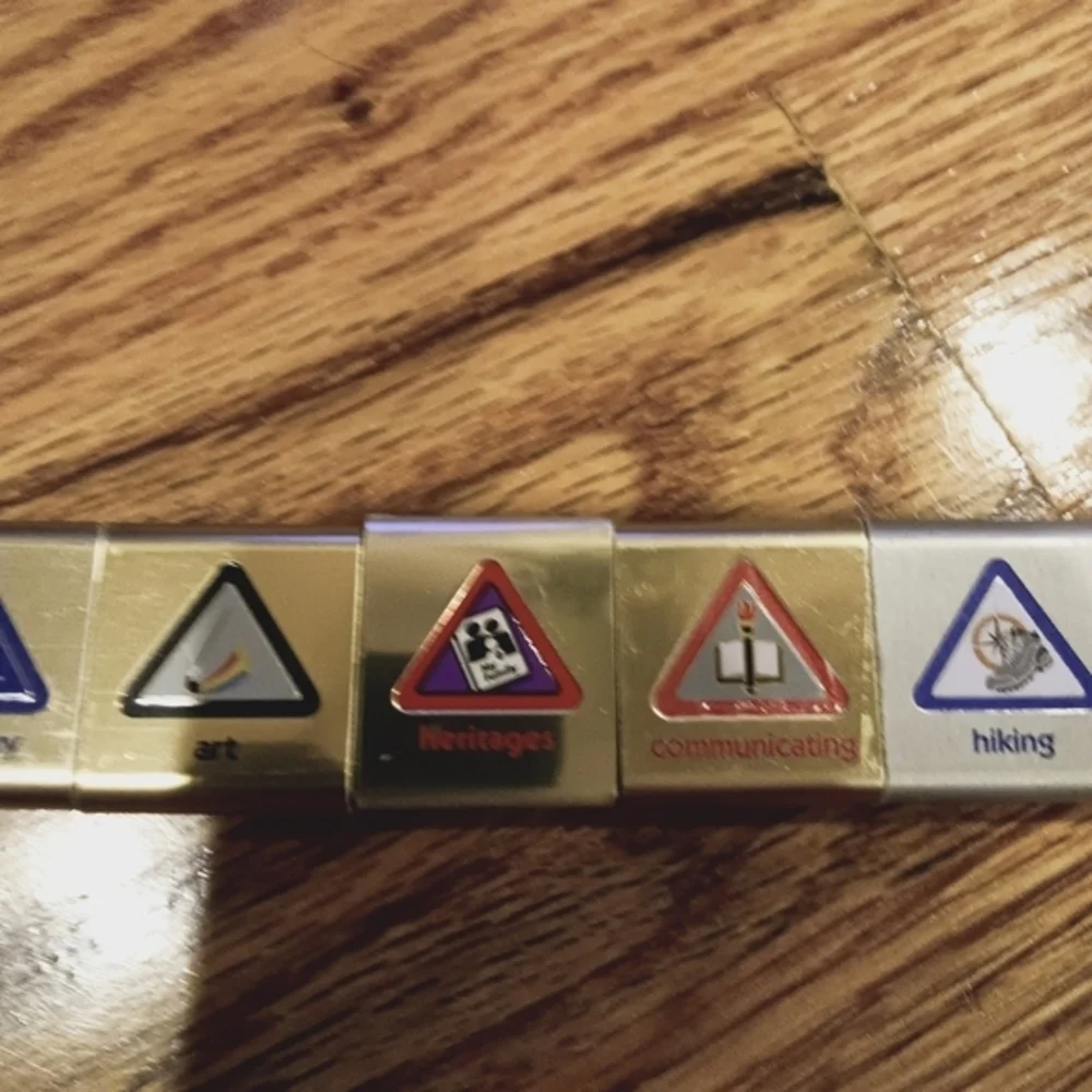 BSA Cub Scouts Belt - 18 Metal‎ Slides!
